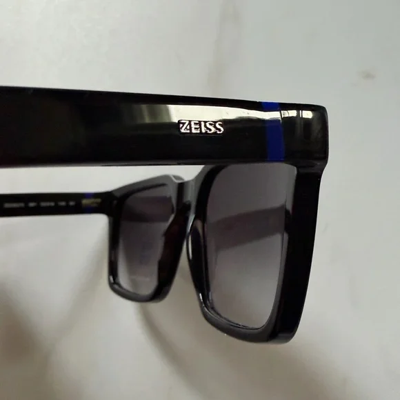 Zeiss ZS23527S Black Sunglasses 55□18 145 Gradient Lens Unisex Women’s